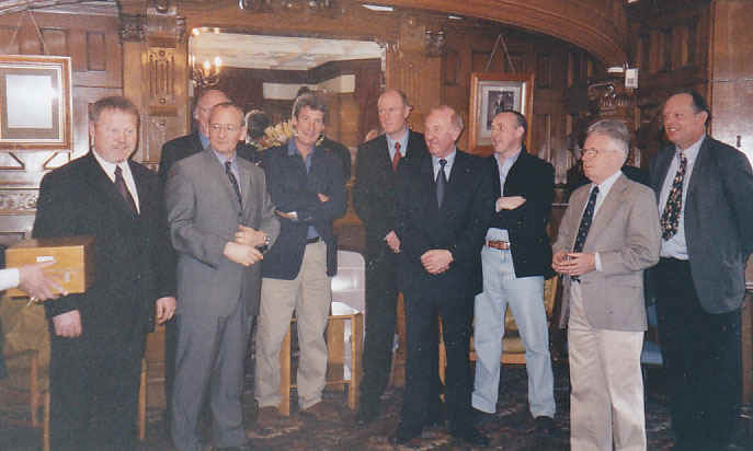 G312_party.jpg (88201 bytes)